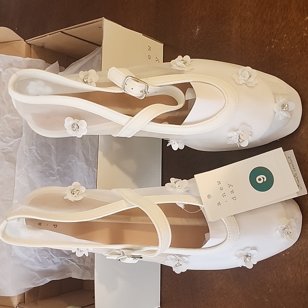 A New Day Everly - White Mary Jane Flats with Sequins Floral Details - Picture 7 of 13